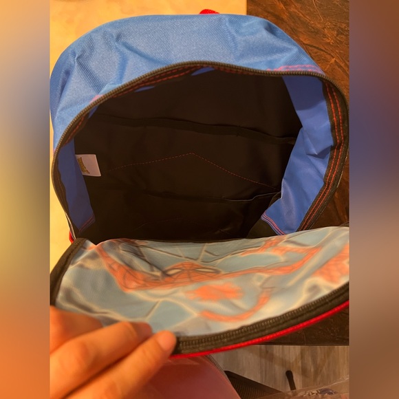 Kids Spider-Man Backpack with Molded Lunch Bag - Picture 8 of 13